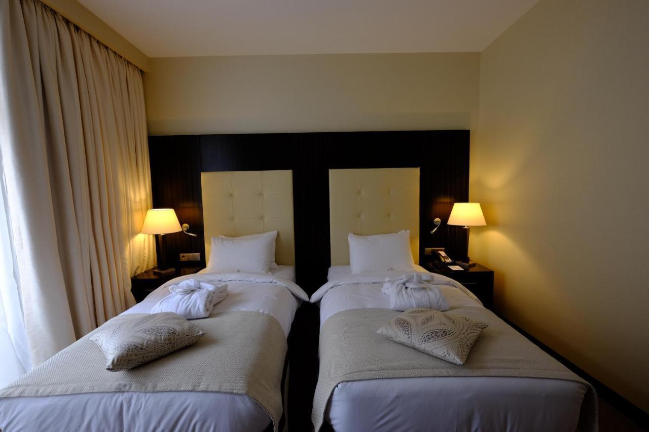 Crowne Plaza - Borjomi By Ihg Hotel Eksteriør billede A room at the hotel