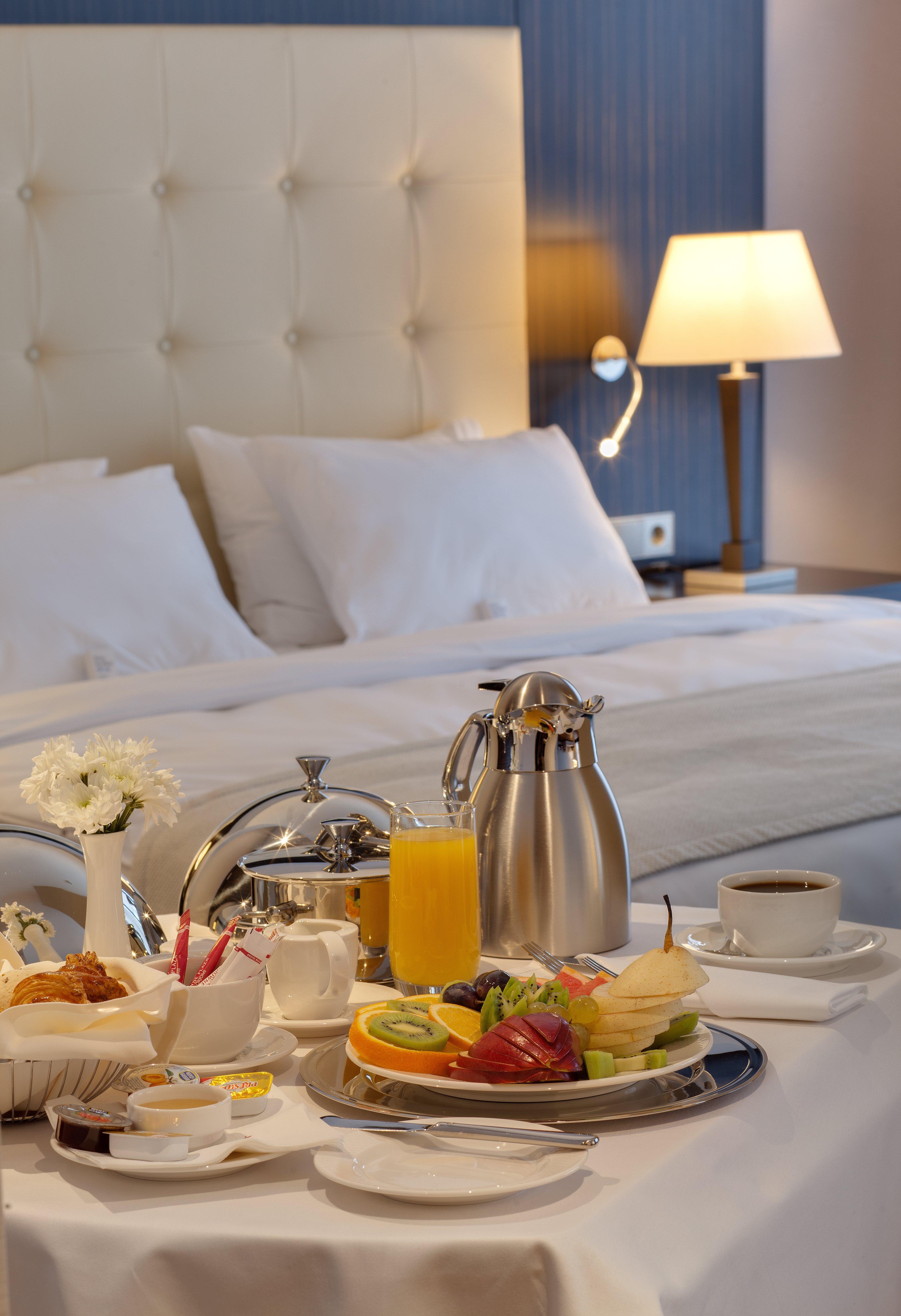 Crowne Plaza - Borjomi By Ihg Hotel Eksteriør billede Room service