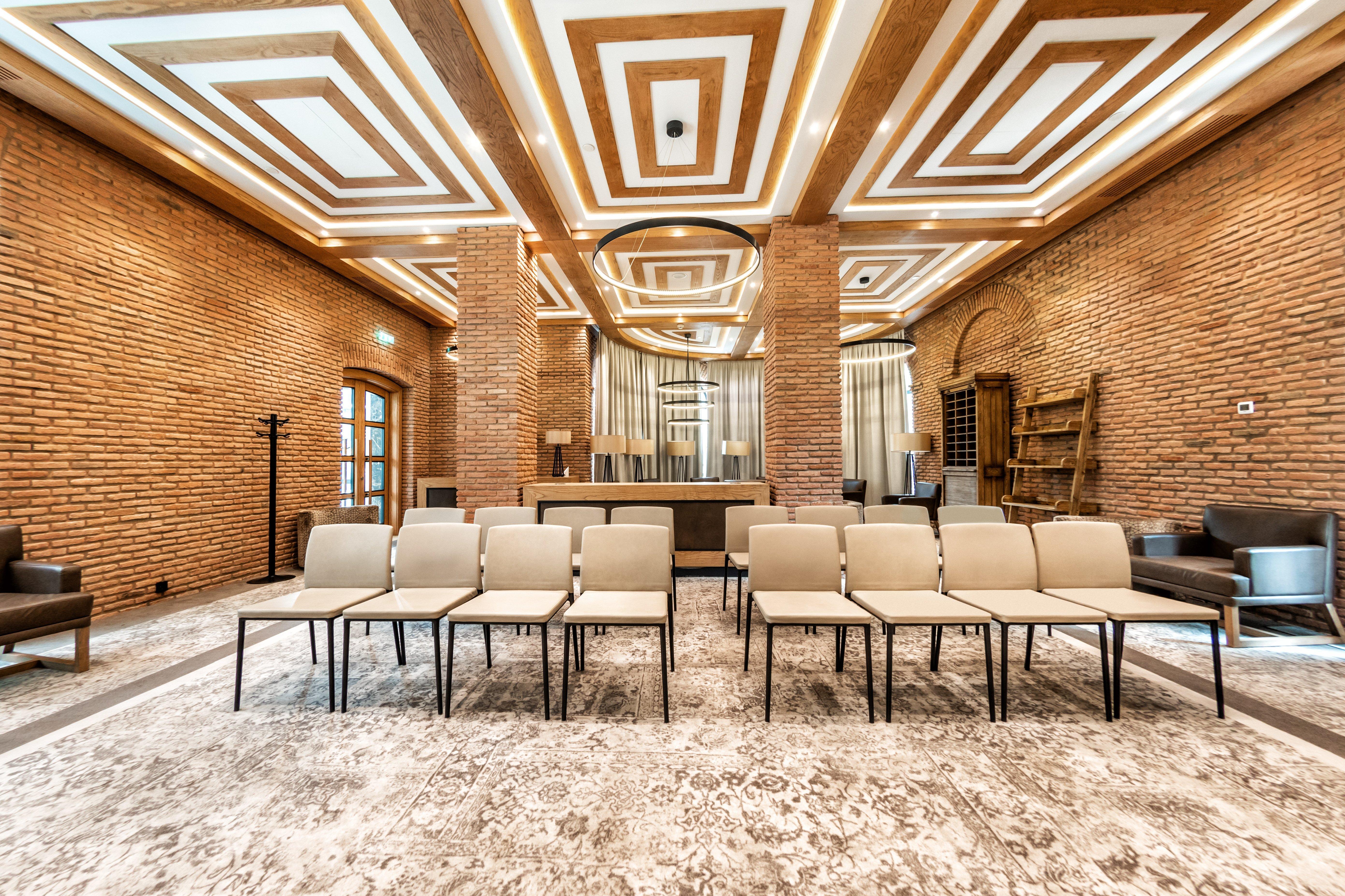 Crowne Plaza - Borjomi By Ihg Hotel Eksteriør billede The interior of the new synagogue