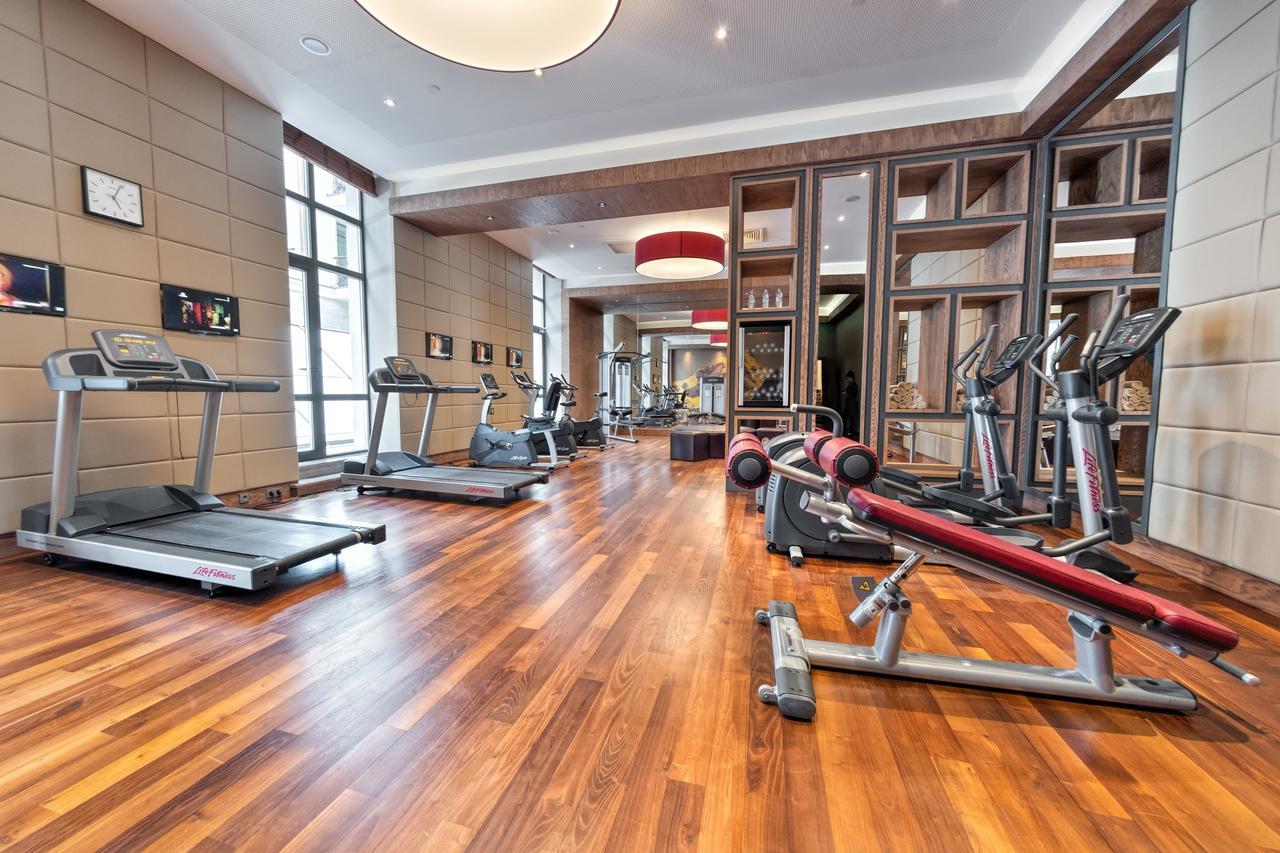 Crowne Plaza - Borjomi By Ihg Hotel Eksteriør billede The gym at the InterContinental